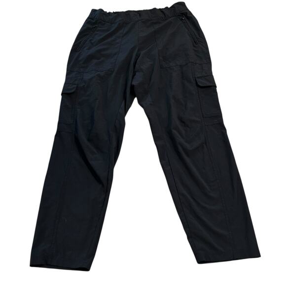 Athleta Pants Size 12 Chelsea Cargo Black Athleisure Travel Lightweight Hiking - Picture 1 of 4